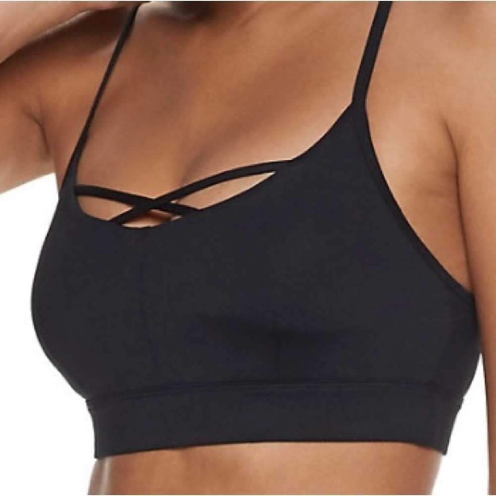 NWT- FILA Strappy Low-Impact
Sports Bra, Size: XS